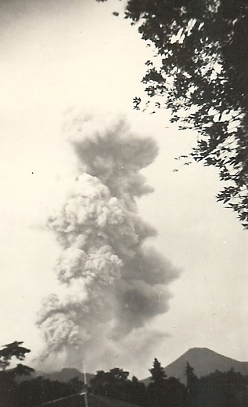 uitbarsting van de Gedeh in 1947